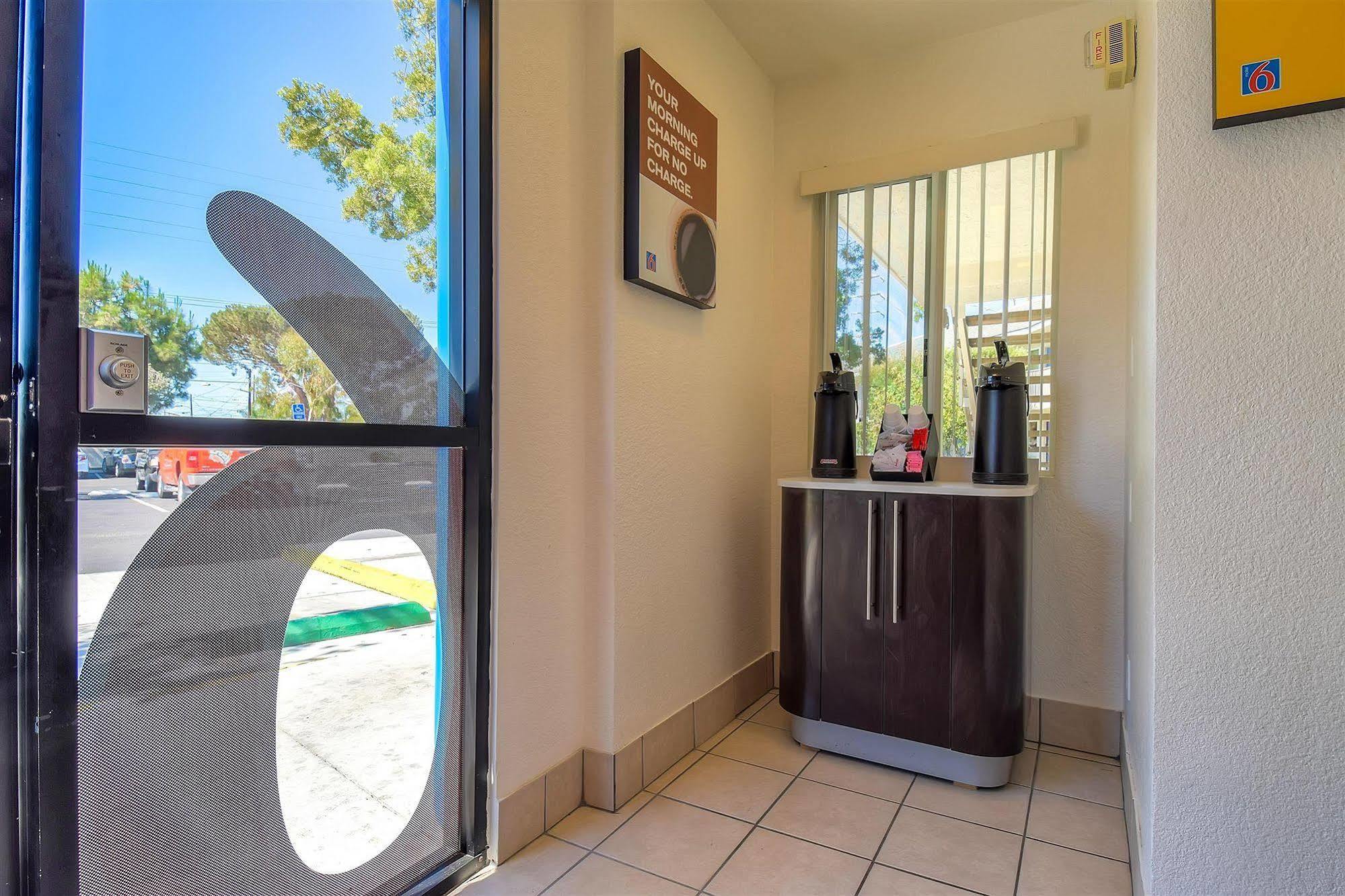 Motel 6-San Diego, Ca - North Экстерьер фото